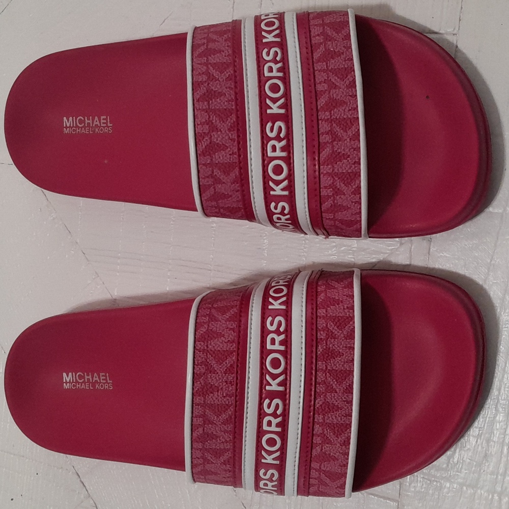 Michael kors slides